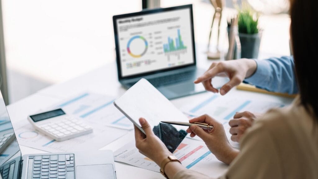 60+ Best SEO Tools for 2024: The Ultimate Cheat sheet for Marketers" 4 SEO Tools for 2024